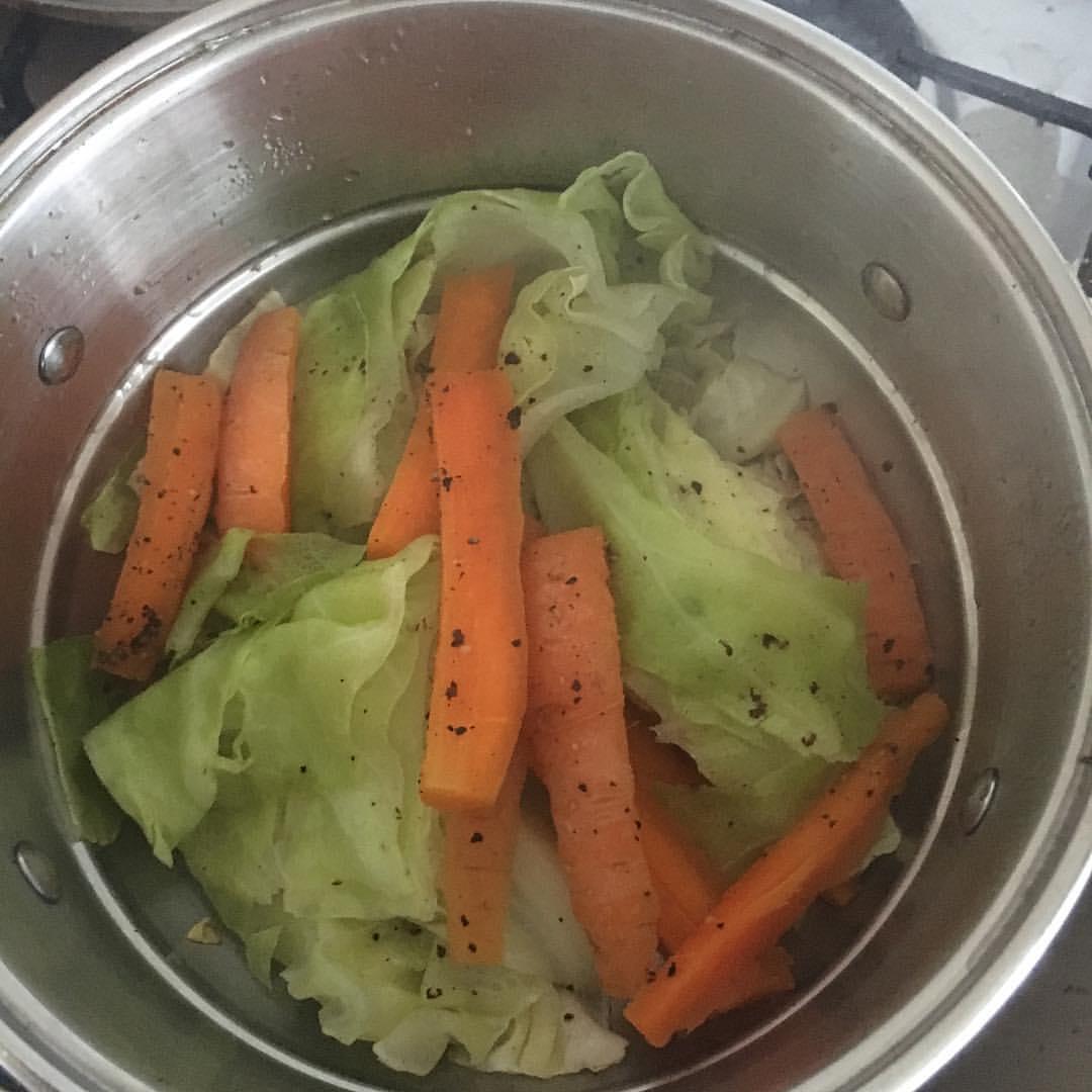 Steam cabbage &carrot