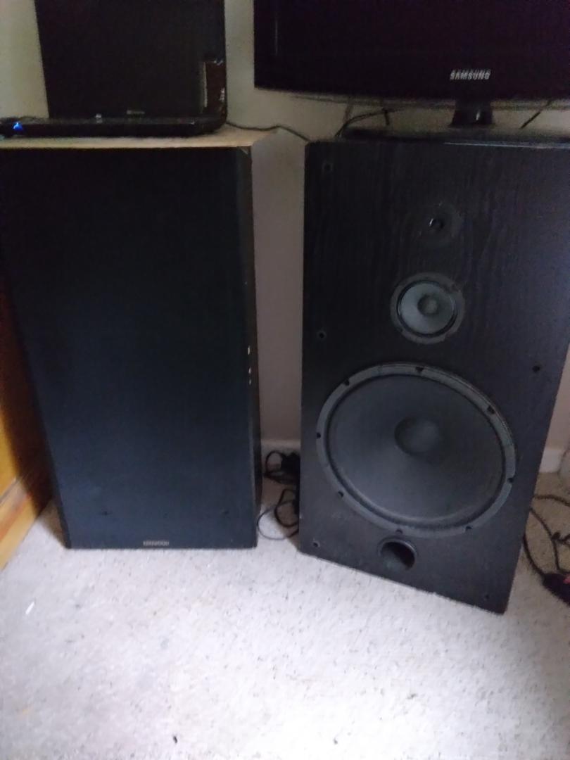 15in.Kenwood home speakers $125.00 firm for the set. Sounds great. 706-750-7820 [Jesse]