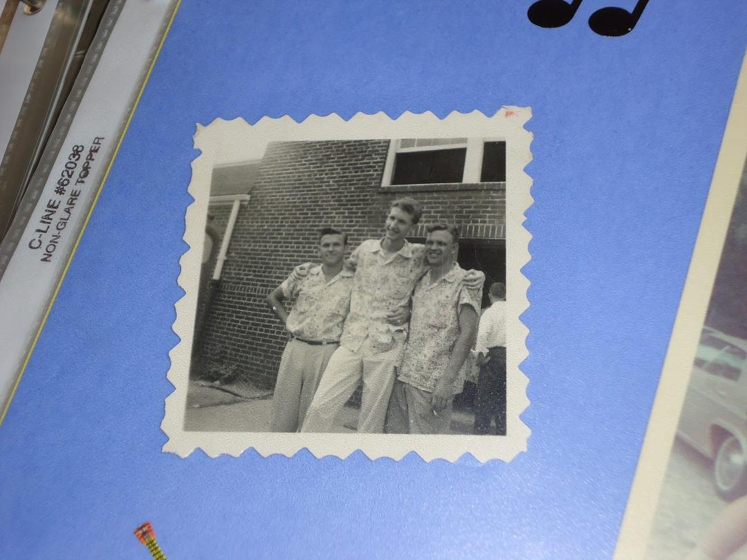 another picker from Winston Salem has gone to meet his friends have a good ride George, Phil and Dee are waiting on you