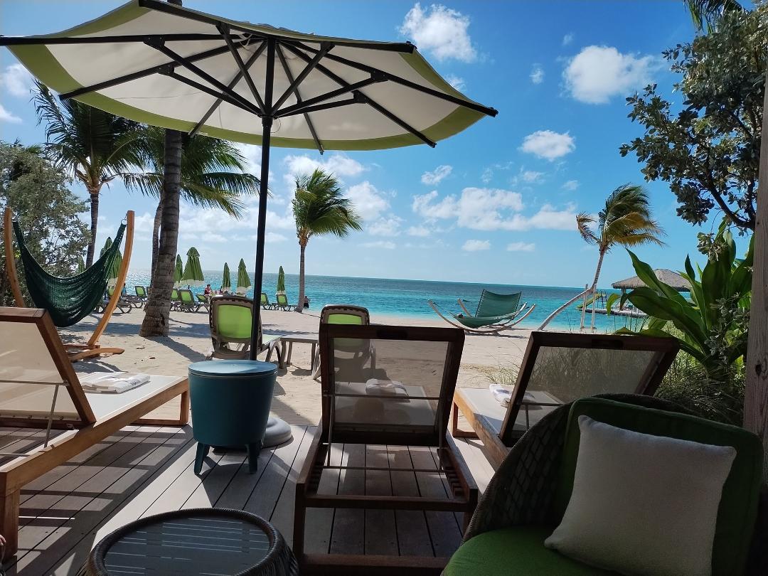 Vacation day at Coco Cay cabana