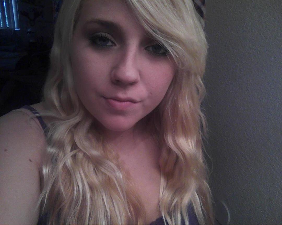 Look at Christina all grown up ......who knew,anybody know who she resembles?