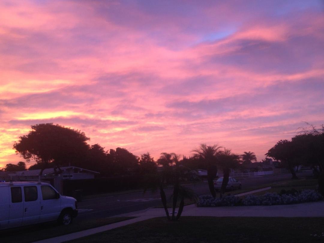 Somehow the beauty of the morning is lost in the picture. Always happy to be here to enjoy the beauty of our planet.