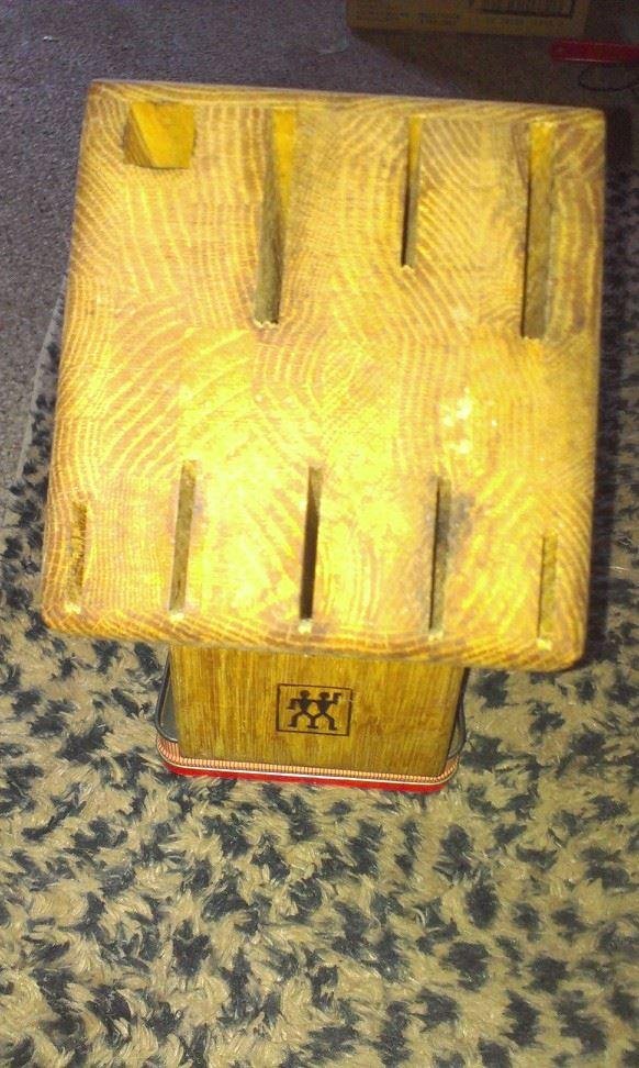 knife rack $8