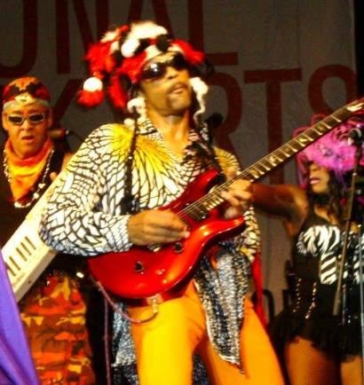 Original P's Skyntyte performing a note-for-note "Cosmic Slop" guitar solo with John Fly and Patty-Patty