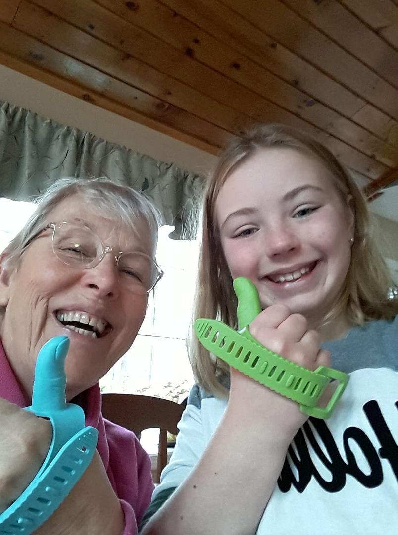 No thumbs challenge with Raegan...fun
