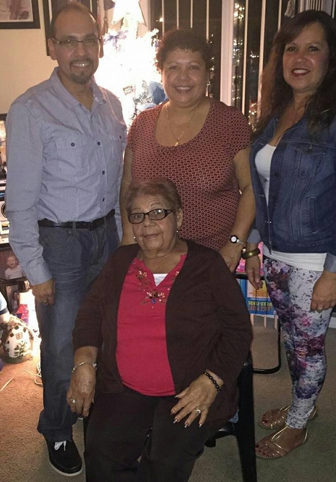 Happy Mother's Day to my Beautiful Mom and Sisters. Que Dios la Bendiga a todas. Love You