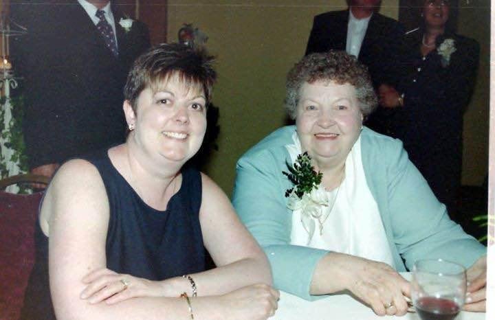 10 years ago today I lost one of the most important people in my life
Not a day goes by I don't think of my momma ❤️
I know your watching us from above