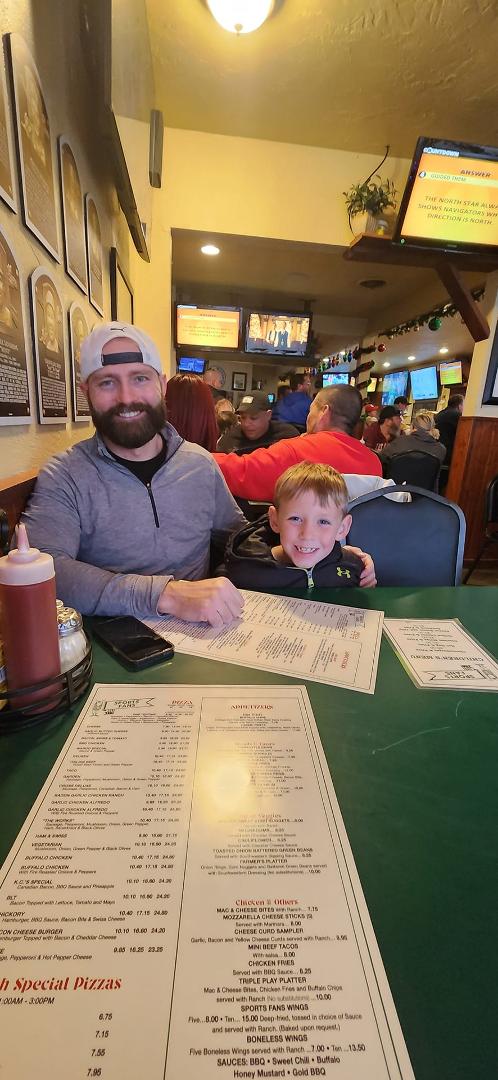 Sunday with the boys..apps beer and football
