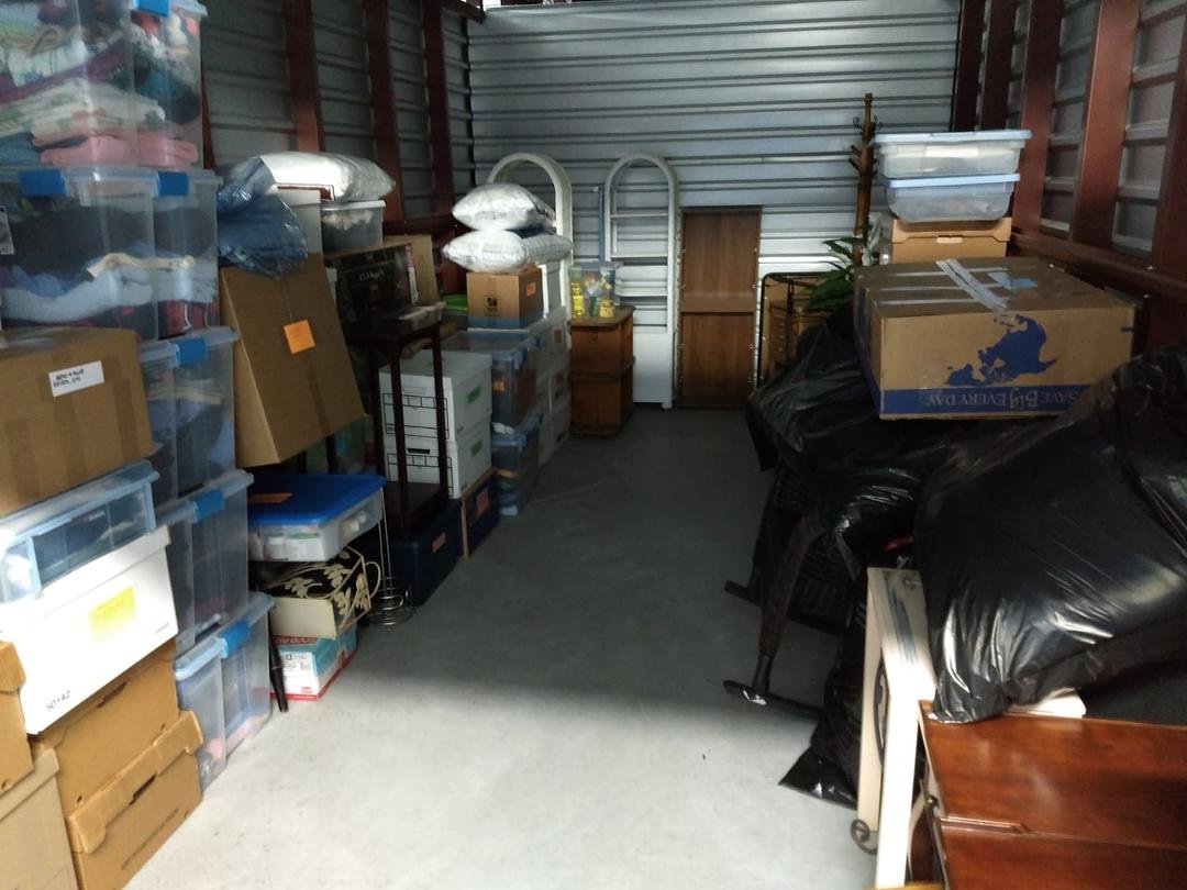 This is what Linda and I have been doing for 3 months. 13 trips to the storage unit so far, and next week the movers take the furniture and put it into storage too. Then we head north while realtor sells our house. Comin