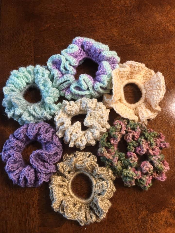 My latest crochet enjoyment...scrunches...