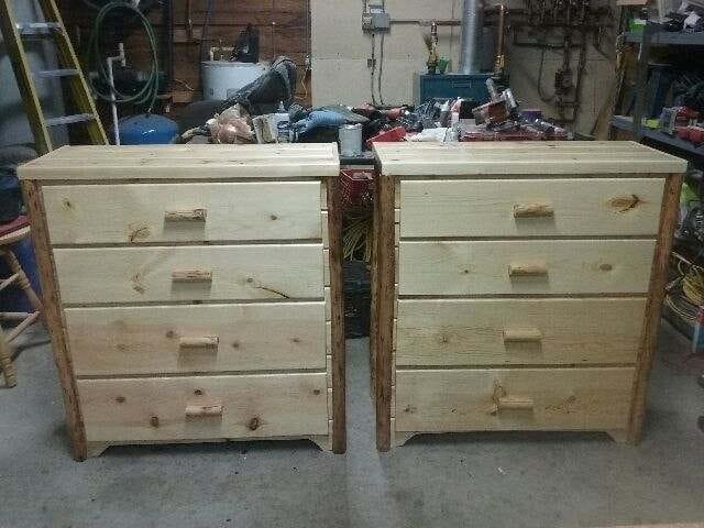 A good friend of mine husband just made these two dressers in Alaska ,this is so sweet ❤❤