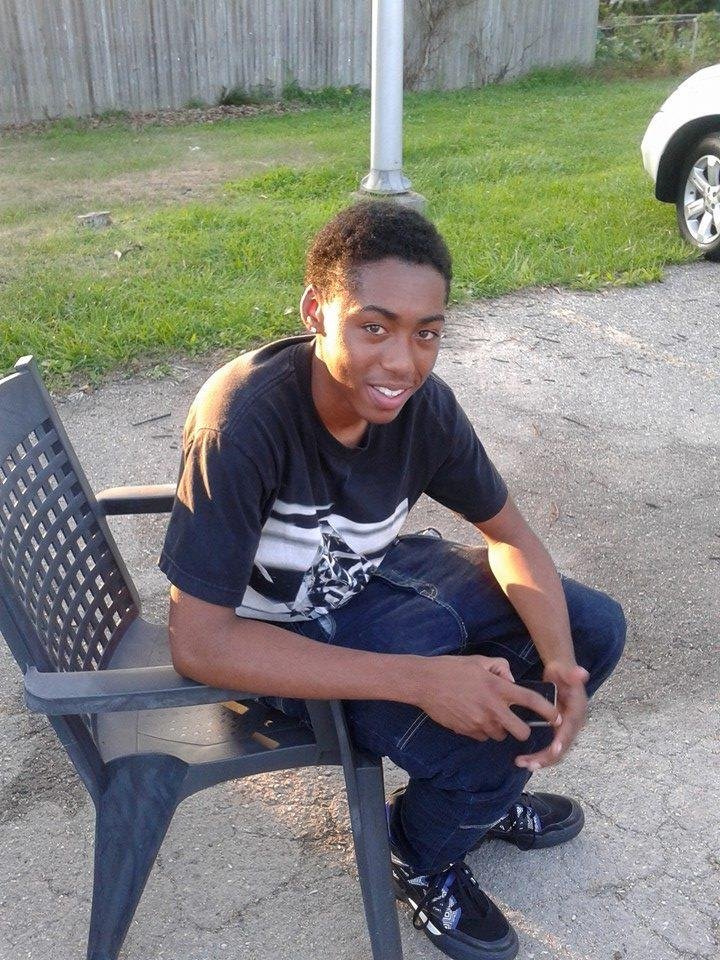 My handsome great nephew Devonte! He's joined the Army, God bless you and Aunt Sharon loves you so much!