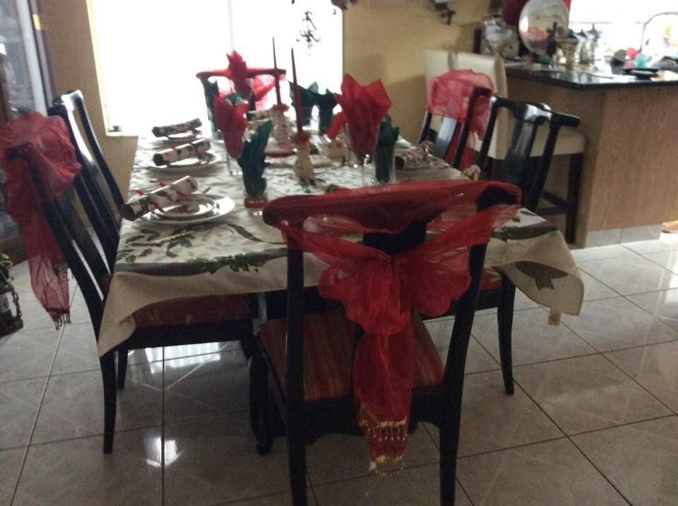 Merry Christmas and good cheer for a Blessed New Year from my table to yours. 🎄🎊🙏God Bless.❤️
