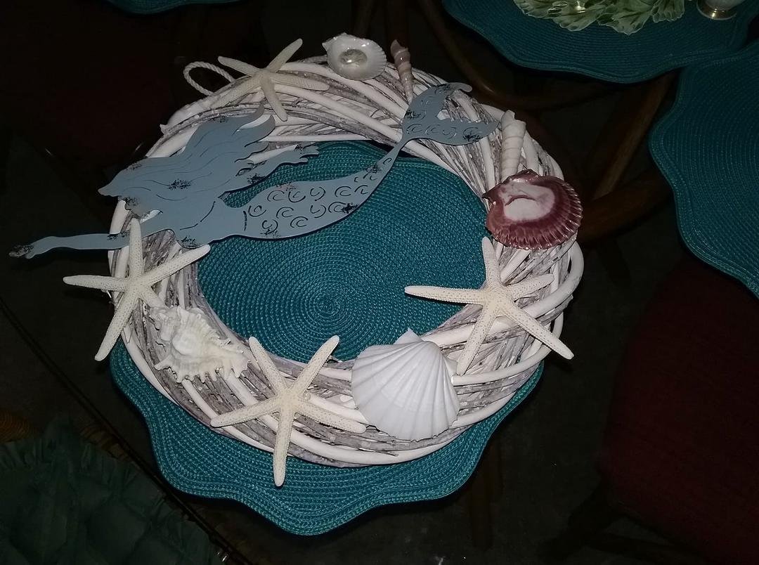 My dear sister gave me this beautiful Seaside wreath for my birthday! I just love it.