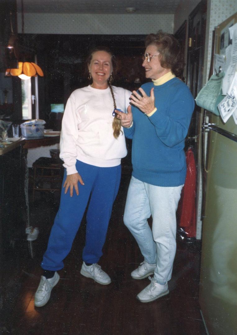 One year ago this week, the angels came for my mom - Rita O'Neill Wilson. 

She is on the right, talking to my friend Carolyn Palovchik. I miss them both.