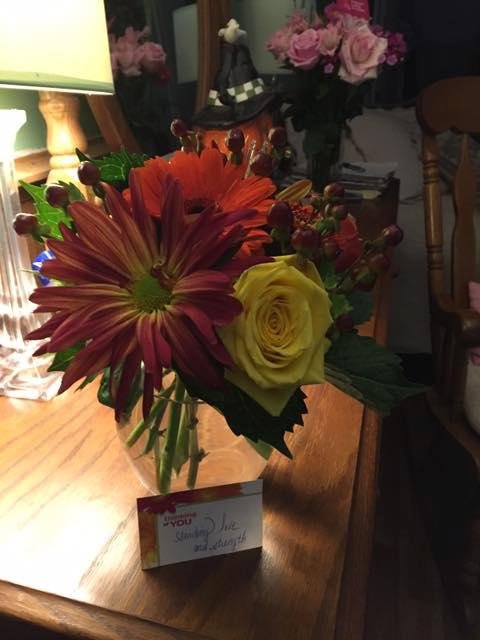 Thank you to the secret person that sent me flowers. I really appreciate it!
