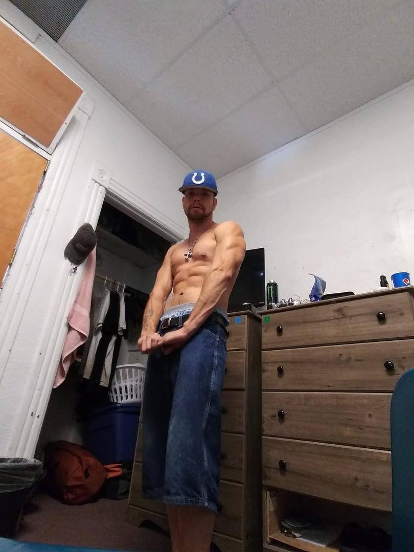 I know i dont go to the gym bro...but can i get on ur level..