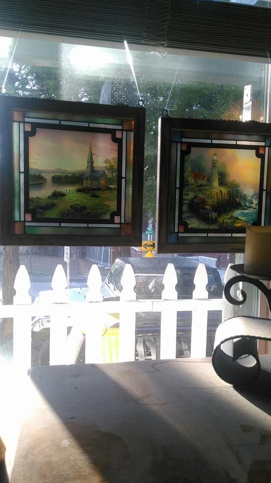 Beth Strys Hallmark's album, Mobile Uploads