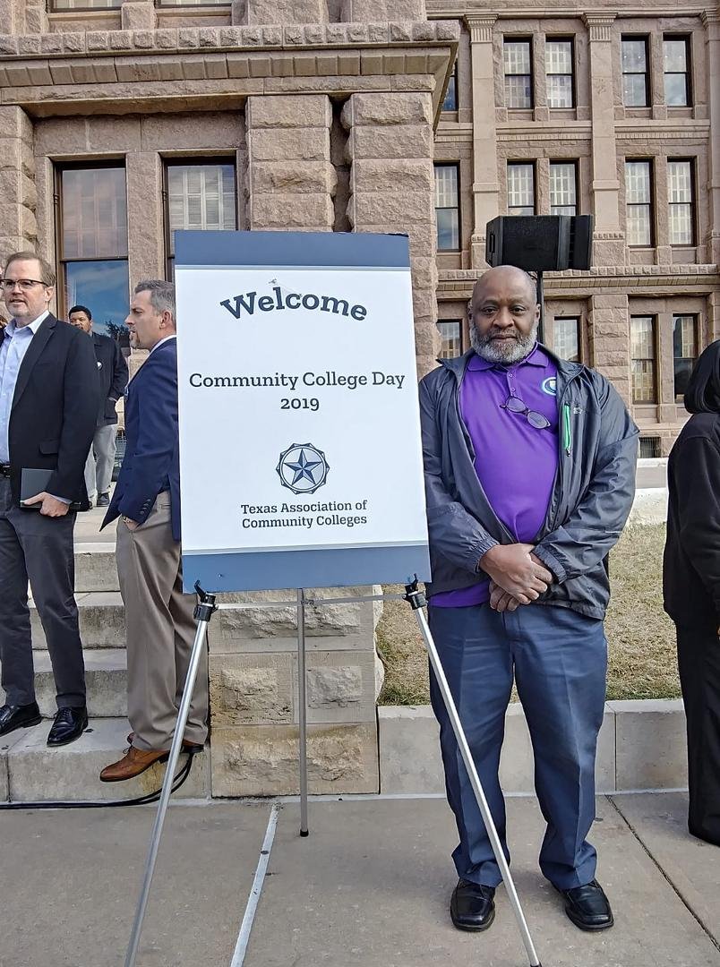 Today is Community College Day at the State Capital in Austin, TX.. There were students from Community and Jr. Colleges from around the state. That place was crawling with Secret Service Agents dressed in suits like you see