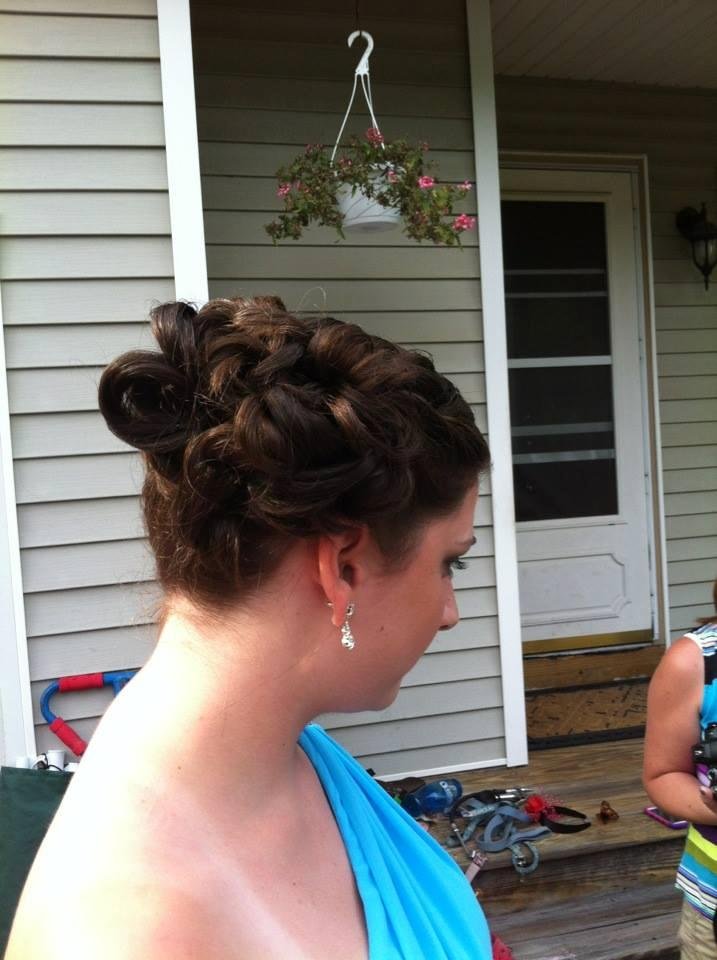 Samantha 8th grade dance. She looked so beautiful I love her so much xoxo