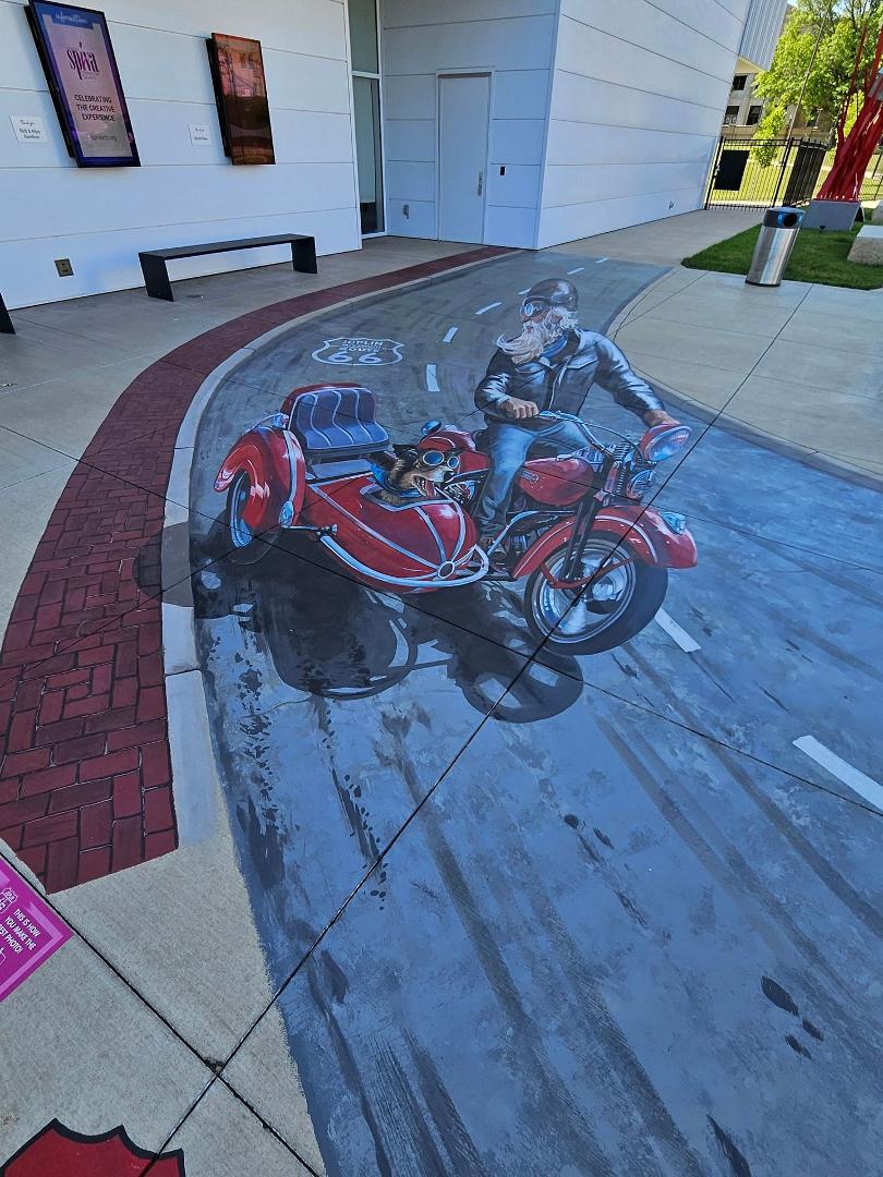 If you're in Joplin, they're starting to put down the 3D art, with much more to come later this year. This one is just off of West 7th (Route 66) and Wall Avenue. Terrific stuff...