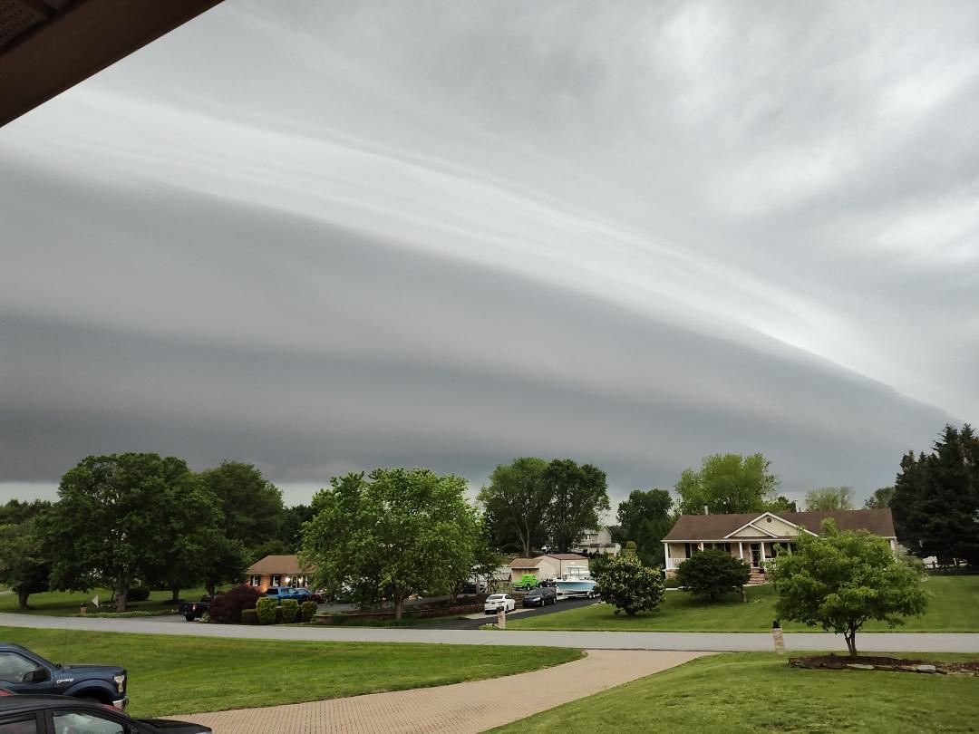 Weird looking clouds ahead of the storm