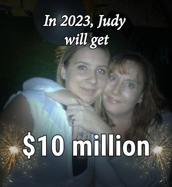 Judy Wilkes' album, Photos du journal