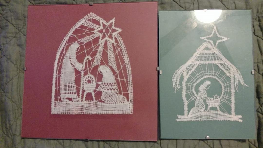 Merry Christmas....Tatting artwork from my talented friend in Germany