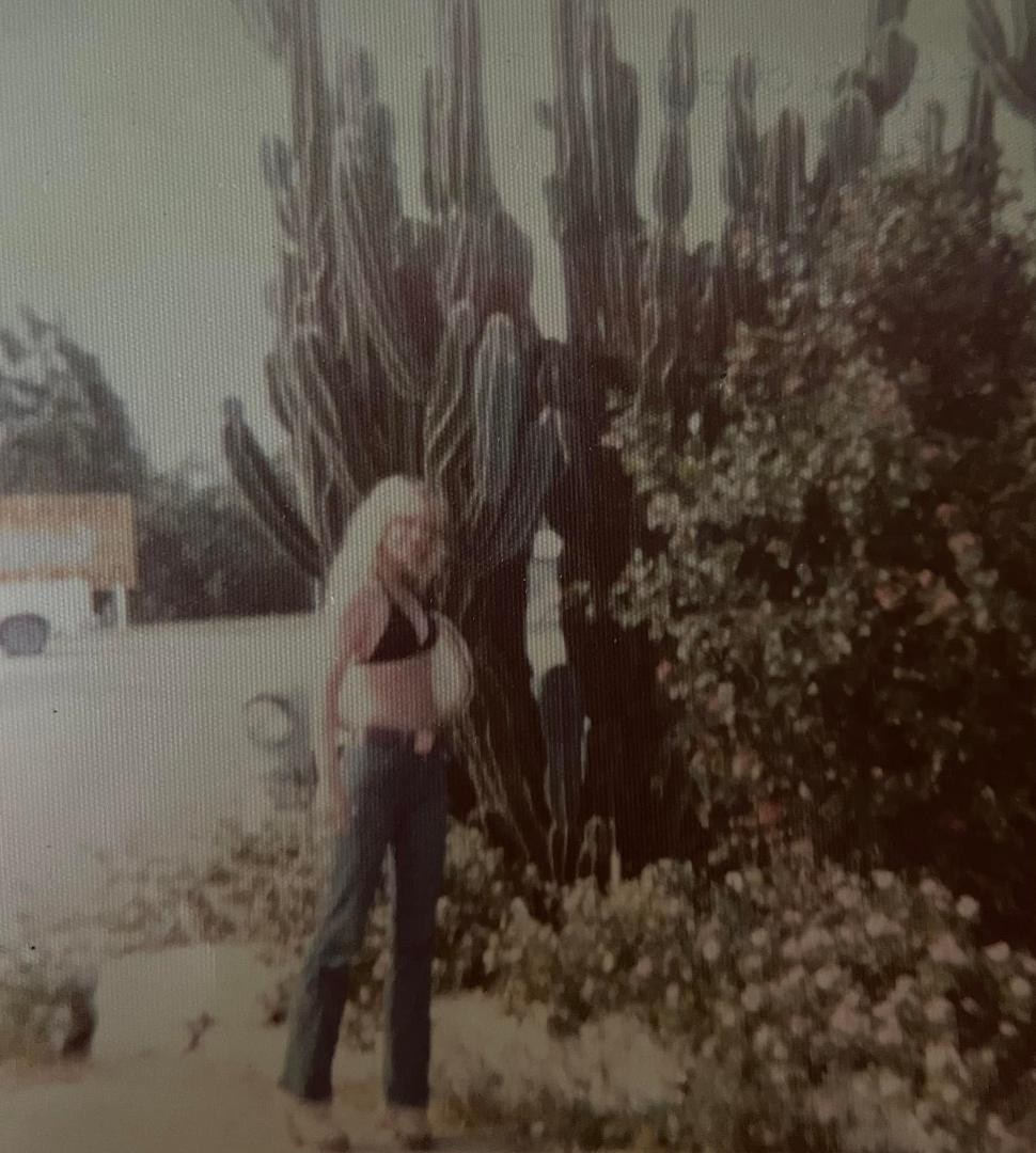 Jacqueline Moquin's album, Mobile uploads