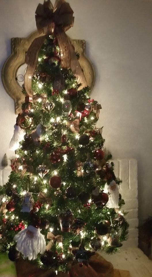 IT'S Begin To Feel Like The Season
READY to Sing My Christmas Song.
WELL Be Singing Christmas Just Ain't Christmas Without The One Love. This Year.Wow But The Tree Is Beautiful. MERRY Christmas Family and Friend Share