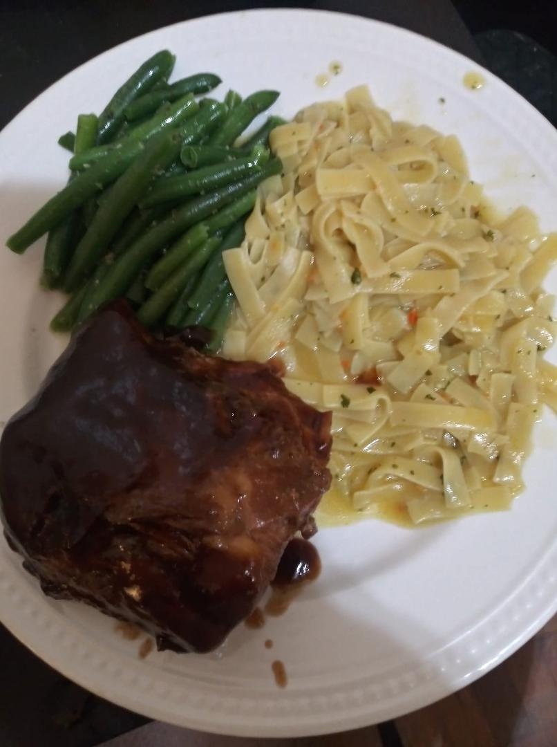 Ya I didn't again... Dinner is served... Steam green beans, chicken fettuccine, BBQ pork loin made in Crock-Pot