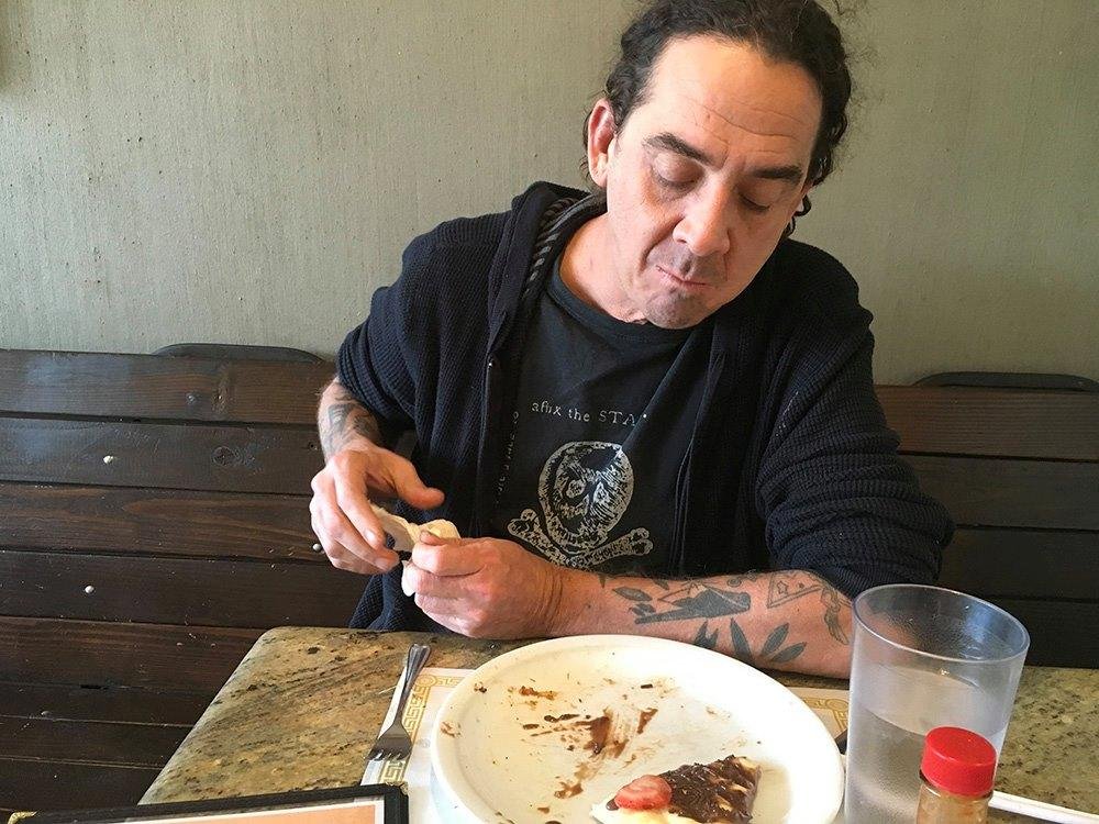 Matjames' first encounter with Brazilian pizza at Roma Specialty Pizza in Culver City. (Formerly Bella Vista Brazilian Pizza) They kept the same recipe's. I could not tell the difference, Best pizza in town, with some uniqu