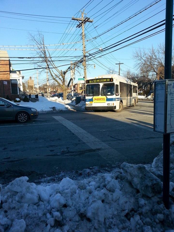 Correction bus 6 going opposite direction it is freezing out herr