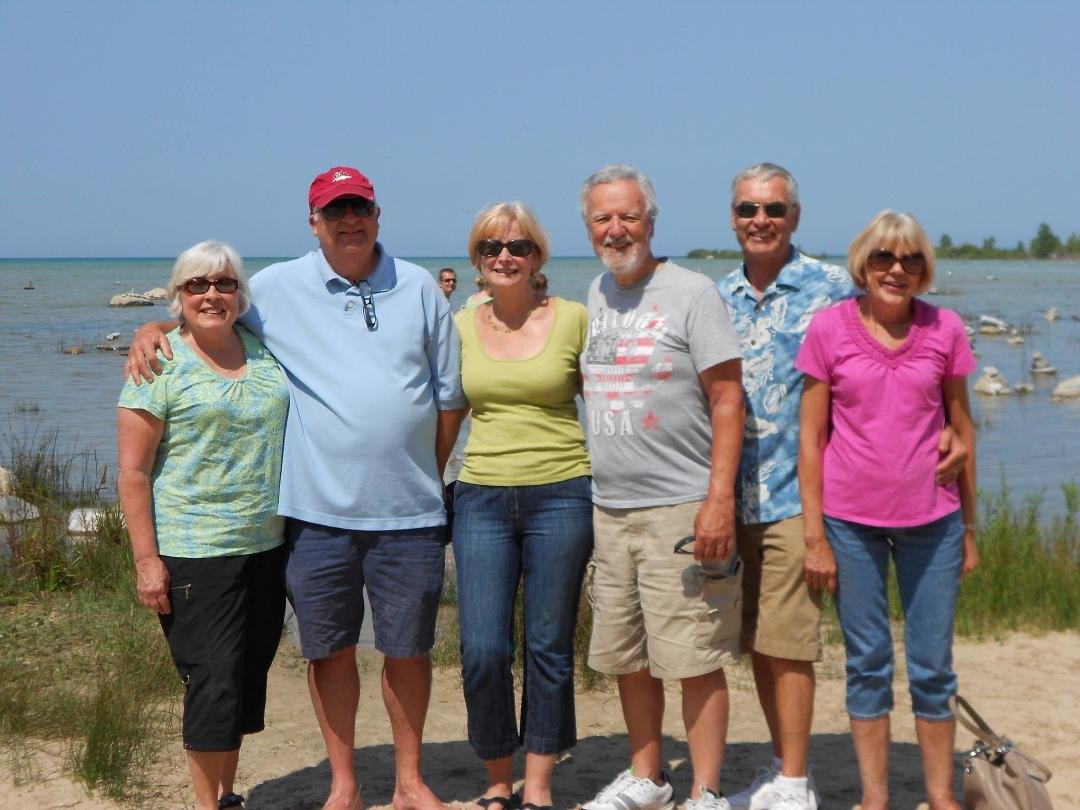 Mary and Rick ~ Diane and moi ~ Gordy and Gayle.
