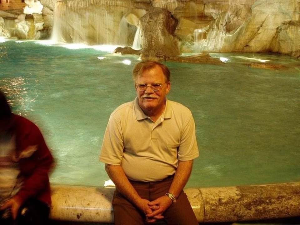 2007 at the Trevi fountain in Rome.