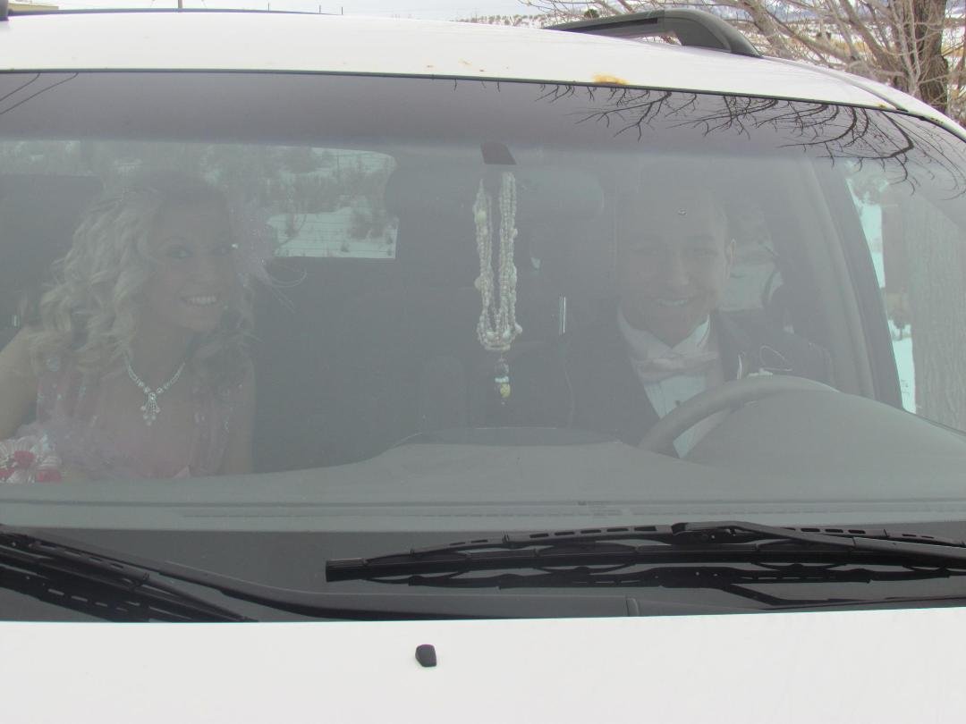 Sabrina stalked them out to the car, to get candid shots!