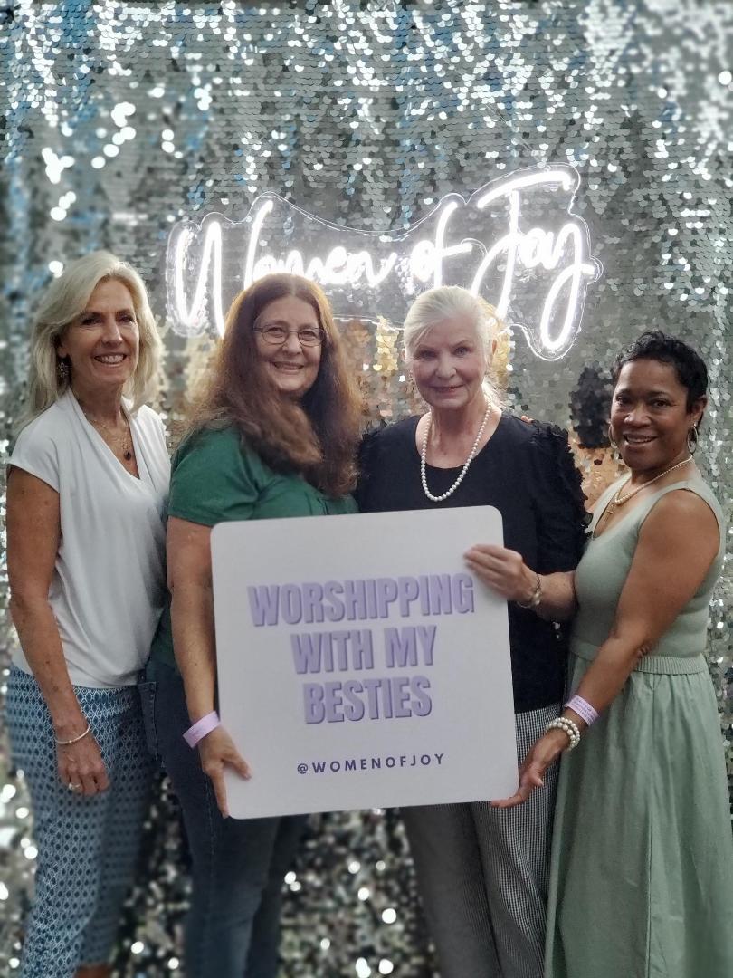 Had a wonderful evening at Women of Joy with fantastic friends!