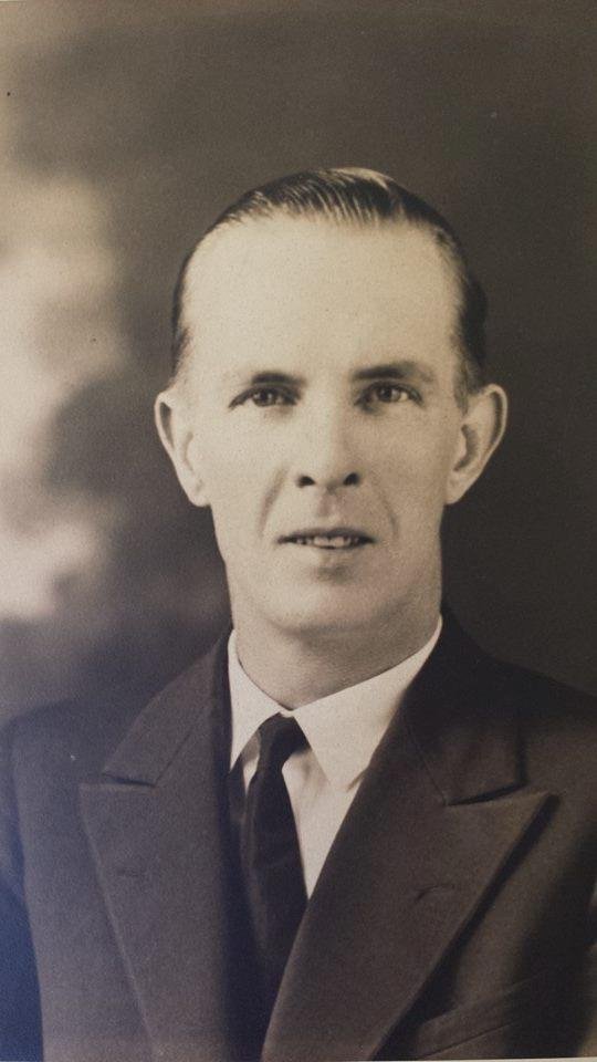Kenneth Douglas' album, Mobile Uploads