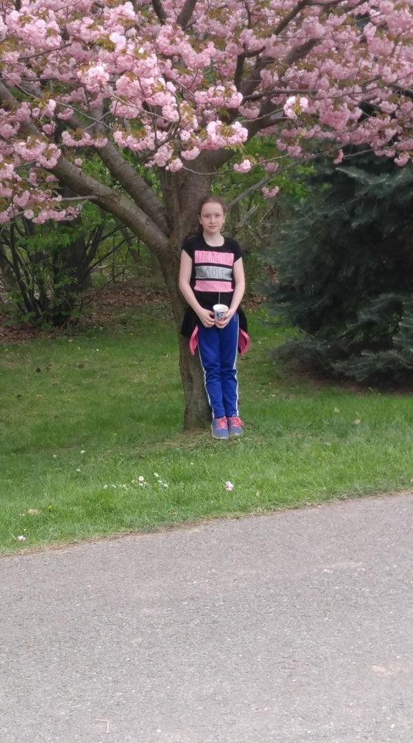 Kylie and I spending the day at lilac festival.