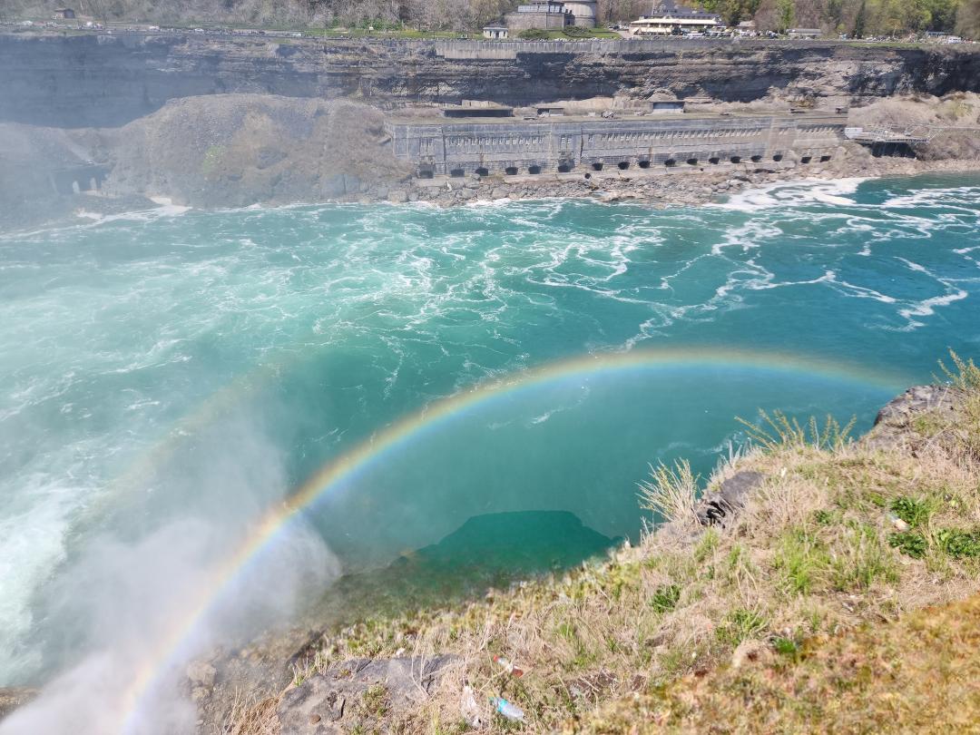 If the sun's shining, there's always a rainbow (created by the mist)! Just gorgeous!