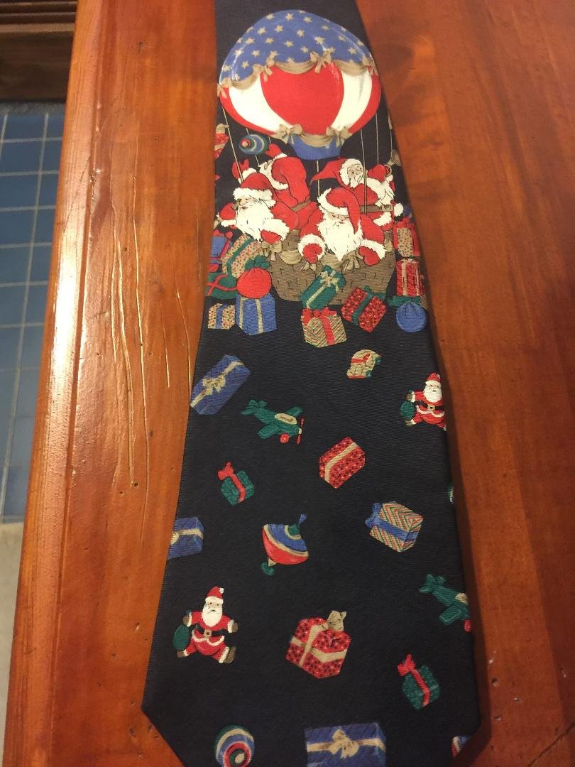 Thank you so much to Jennifer Smith for my beautiful Santa tie.