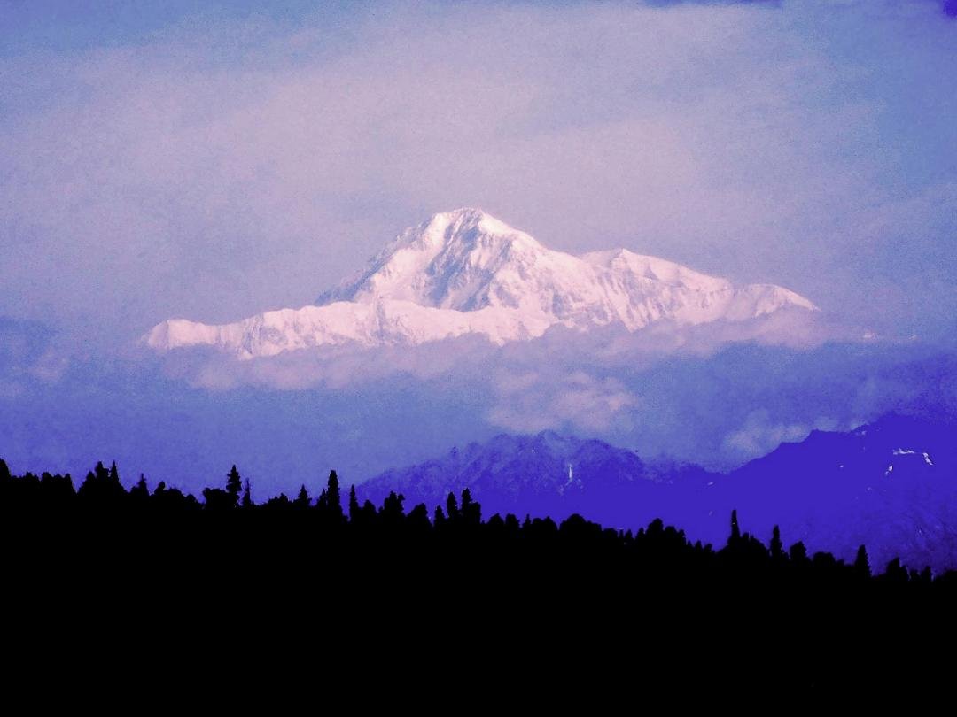 Another glorious weather day in Alaska: Woke up this morning at the Mt. McKinley Princess Lodge (Trapper Creek, Alaska), and there was the tallest peak in North America dwarfing everything else – and standing so tall the s