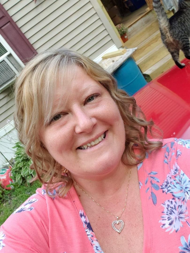 #GIRLPOWER yes 👑 If I tagged you, don't disappoint me. I've felt the pain of being knocked down, and I've decided I'll be part of the construction of others! If I didn't tag you, please, no offense. I tried to choose peopl