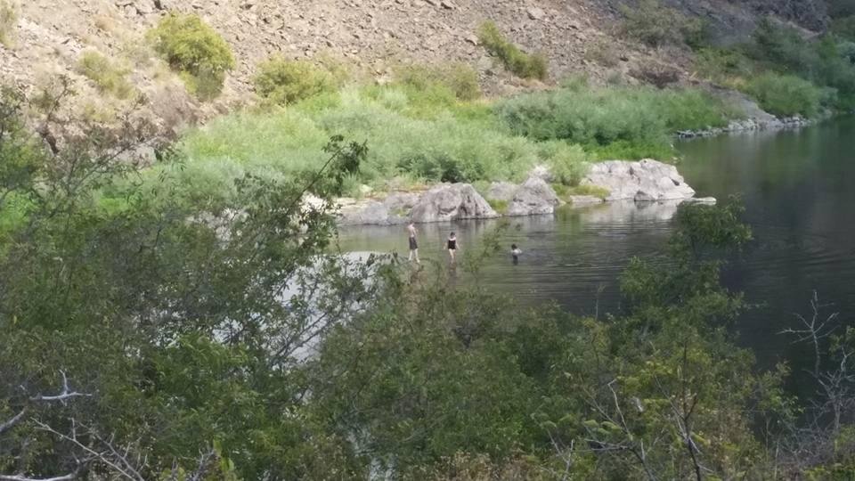 Kids enjoying the Salmon River