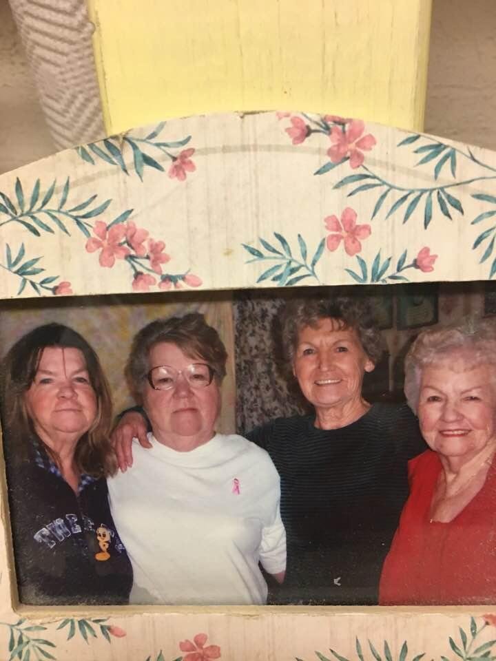 PAT,EVELYN,BARBARA AND HONEY.  THERE ALL SISTER'S.
I LOVE YOU GUY'S.