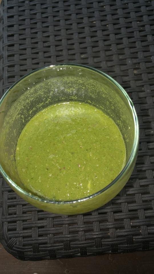 This is my breakfast nuribullet. spinach,orange,apple,banana, strawberry and almasad protein. Very delicious.