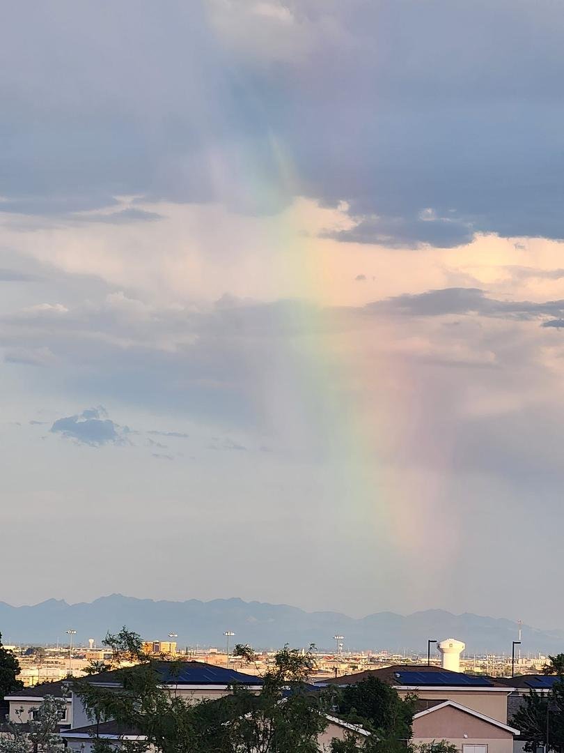 Pretty rainbow today!!