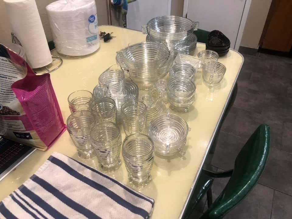 Manhattan glassware is so clean, this is all in vintage condition nonchips etc.