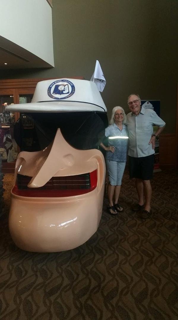 At Indian Wells CC, ran into Bob Hope''s golf cart. Gene learned his "model stance" from his nieces.