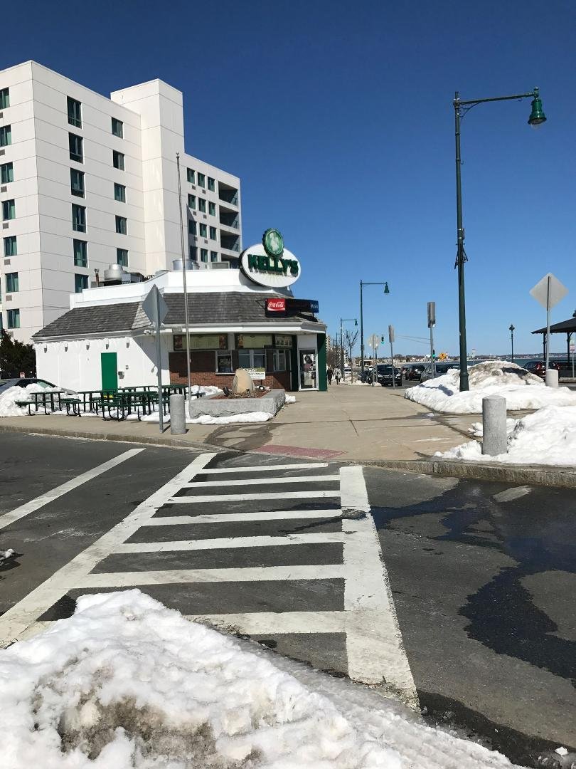 Kelly's in revere beach st pats tradition with great company now on to easter 🐇